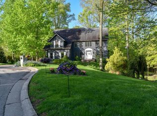 20 Hickory Ln, Batesville, IN 47006