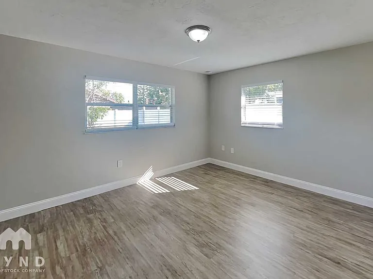 9116 Glen Moor Ln — Photo 14