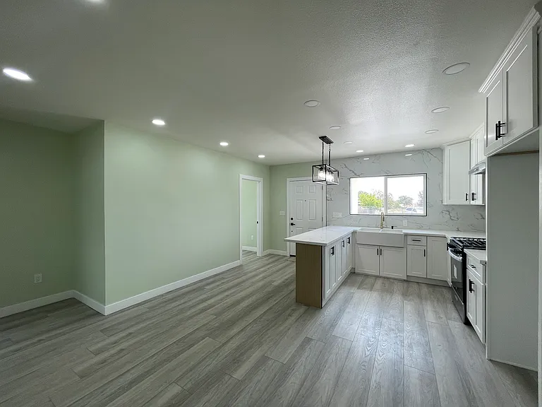 7687 Toyon Ave #2 — Photo 5