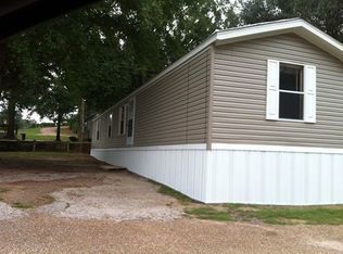 7158 Forest Dr, Kansas City, KS 66106