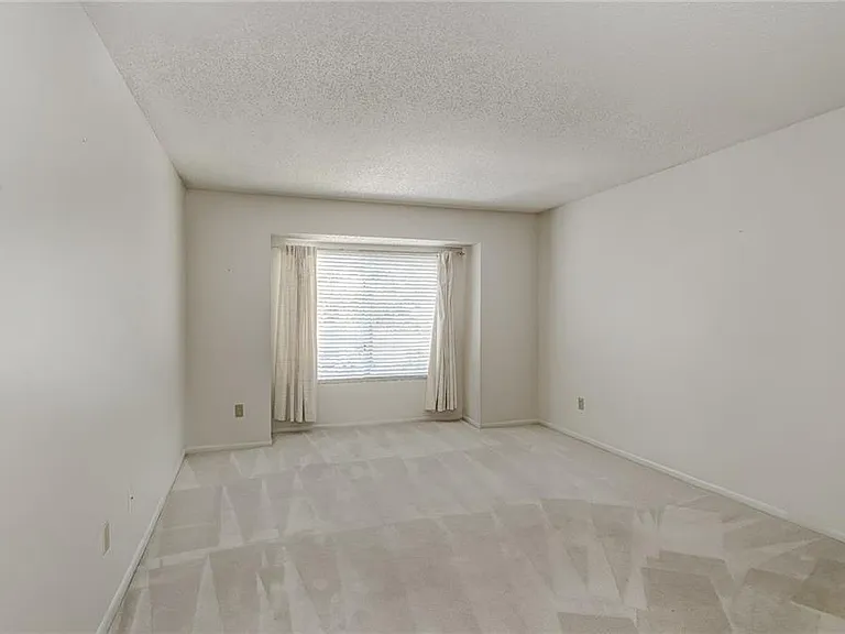 44 Rumson Ct SE — Photo 9