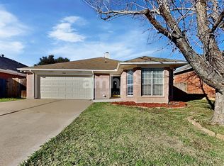 7006 Rovato Dr, Arlington, TX 76001