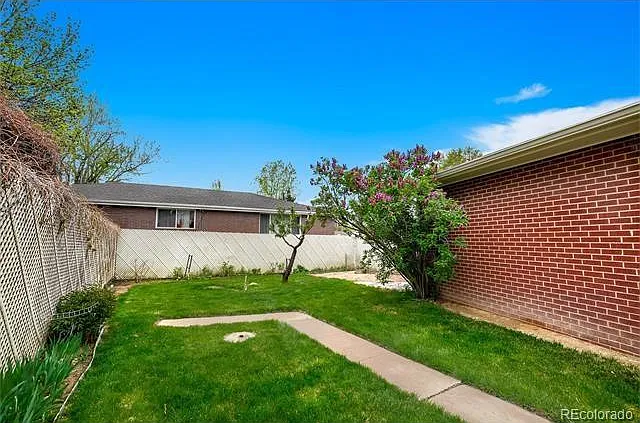 Big corner lot
