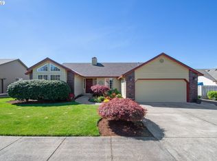 306 Julie Ann Dr, Oregon City, OR 97045