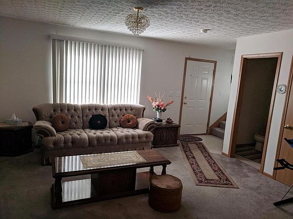 4th image of 1780 Meadowlawn Dr