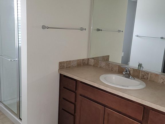 4th image of 17202 107th Street Ct E