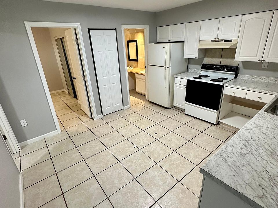 1st image of 2235 Hanser Dr APT 3
