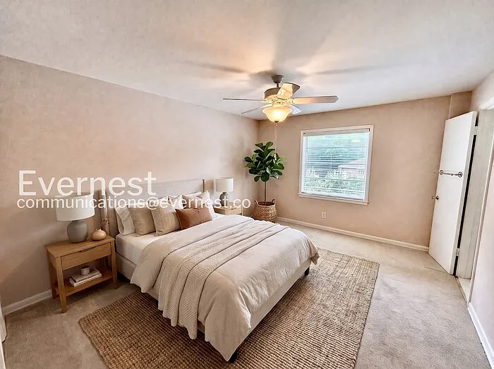2 bed, 2.0 bath, 990 sqft, $1,600 — Photo 2