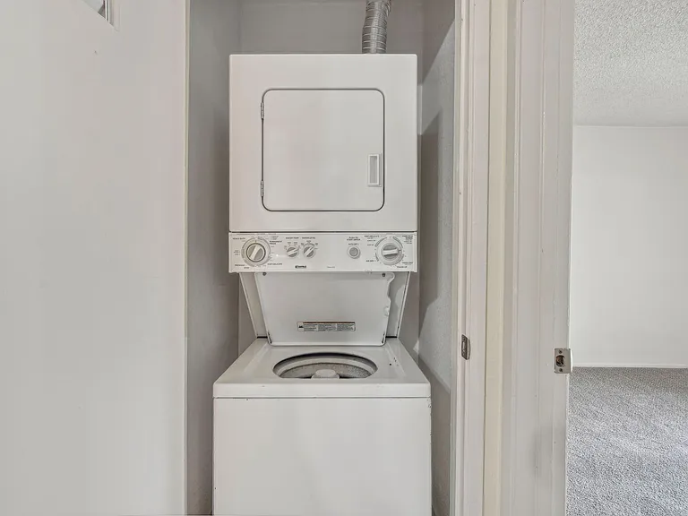 Riverview Ranch Apartments — Photo 26