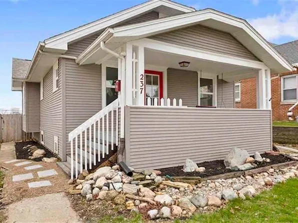 237 12th St NW, Cedar Rapids, IA 52405