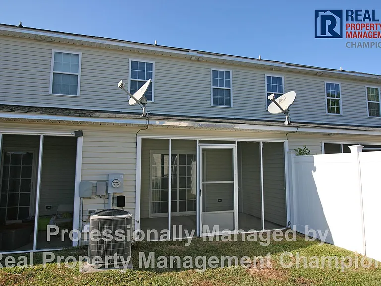 1002 Banister Loop — Photo 21