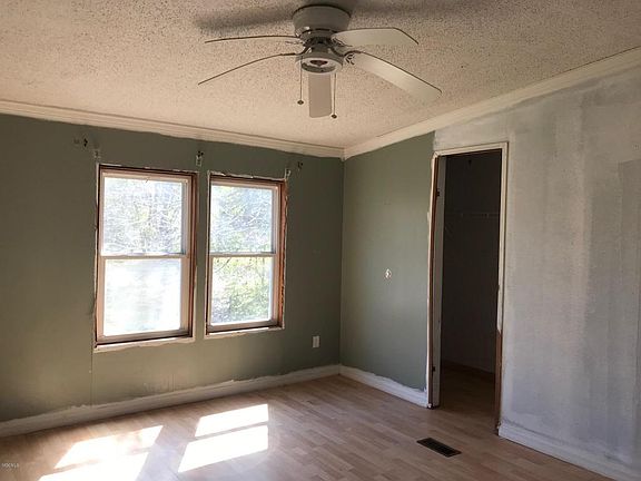 5th image of 15808 Shirey Ln