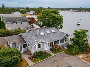 26 Grandview Ave, Wareham, MA 02571