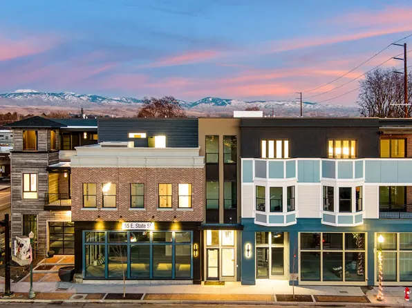 Unit 301 1496 Plan, The Hemingway