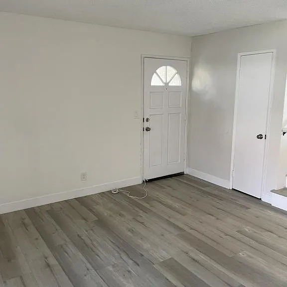 6386 W Lincoln Ave — Photo 7