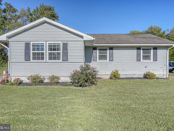 5th image of 82 Tammie Dr