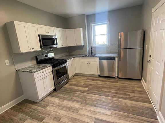 3rd image of 1308 W 6th St