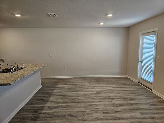 3rd image of 6355 Bellavia Ln