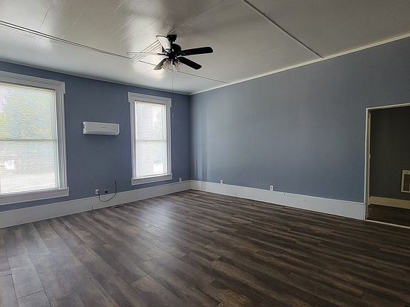5th image of 511 Elizabeth St