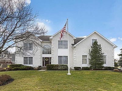 2nd image of 43 Vardon Way