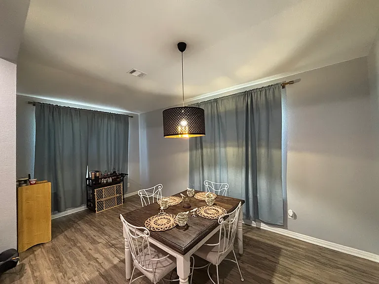 4913 Drovers Path — Photo 6