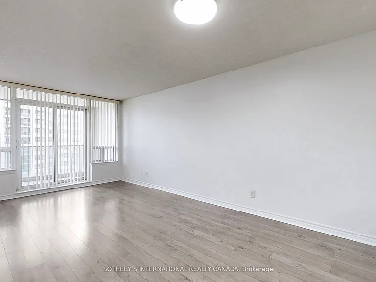 2 Rean Dr #1310 — Photo 5