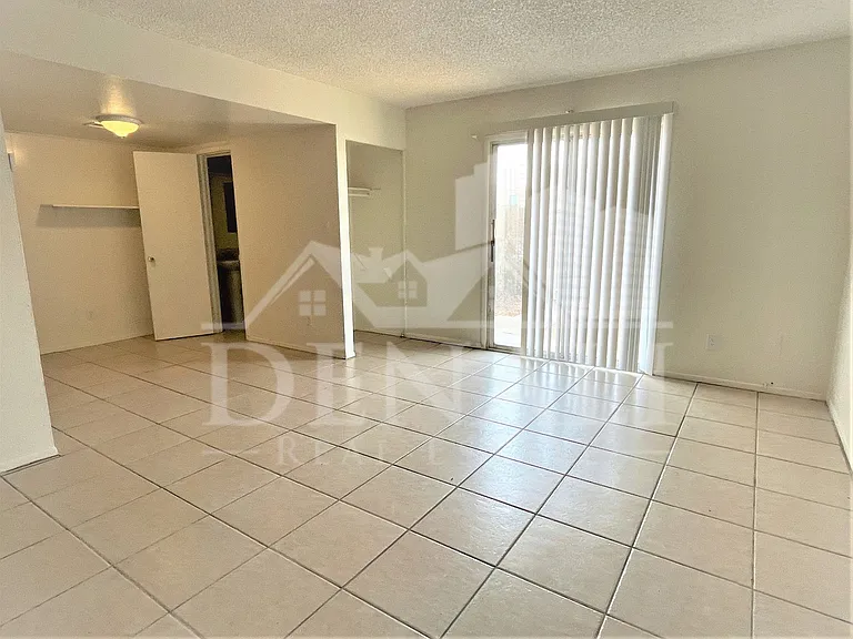 4441 E Wood St — Photo 5