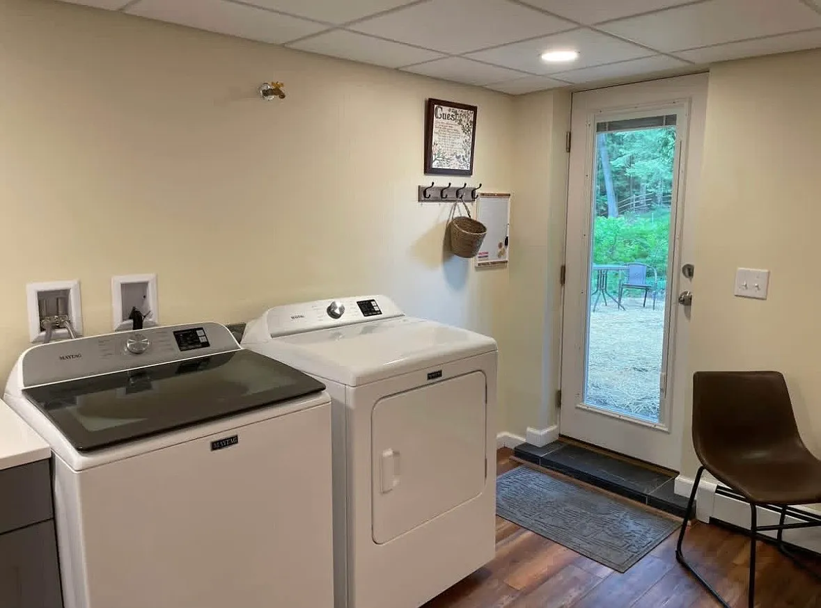 Studio, 450 sqft, $1,700 — Photo 3