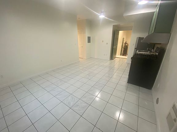 4th image of 88 Chancery Ln #A