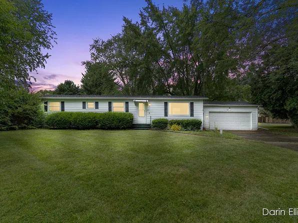 99 Aldon Ln, Ionia, MI 48846