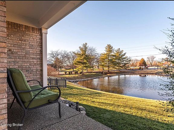 3rd image of 4332 Brownsboro Glen Rd