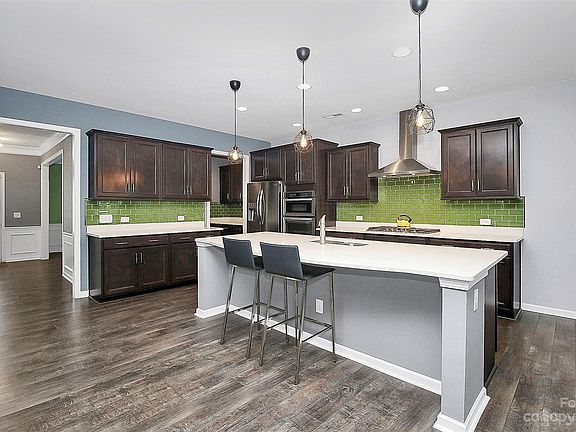 4th image of 8829 Gladden Hill Ln