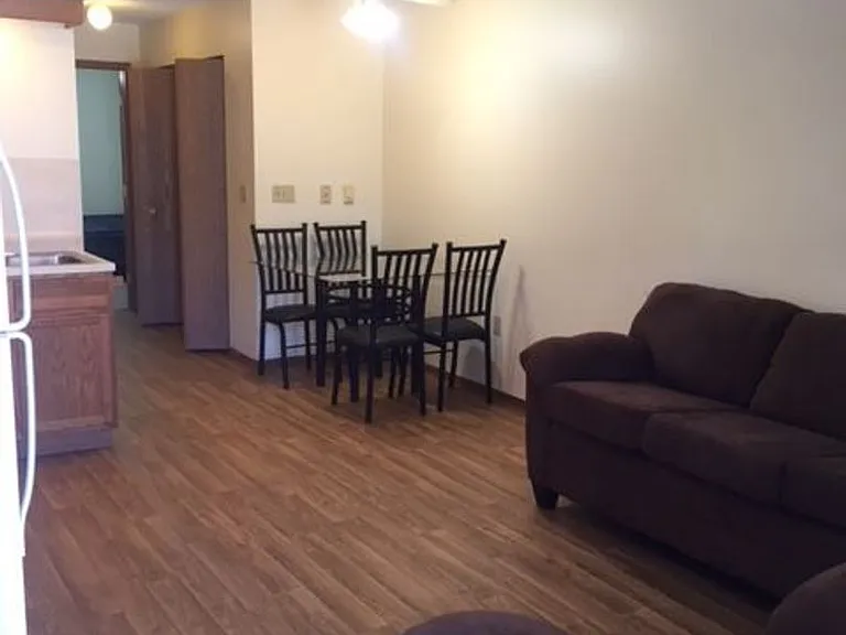 1302 Brighton Dr — Photo 19