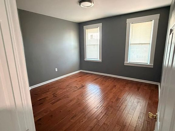4th image of 357 Pearl St #5