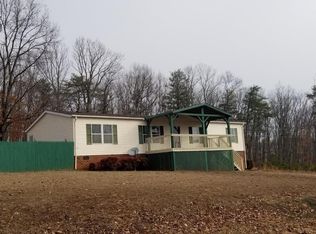 1592 Diamond Hill Rd, Moneta, VA 24121