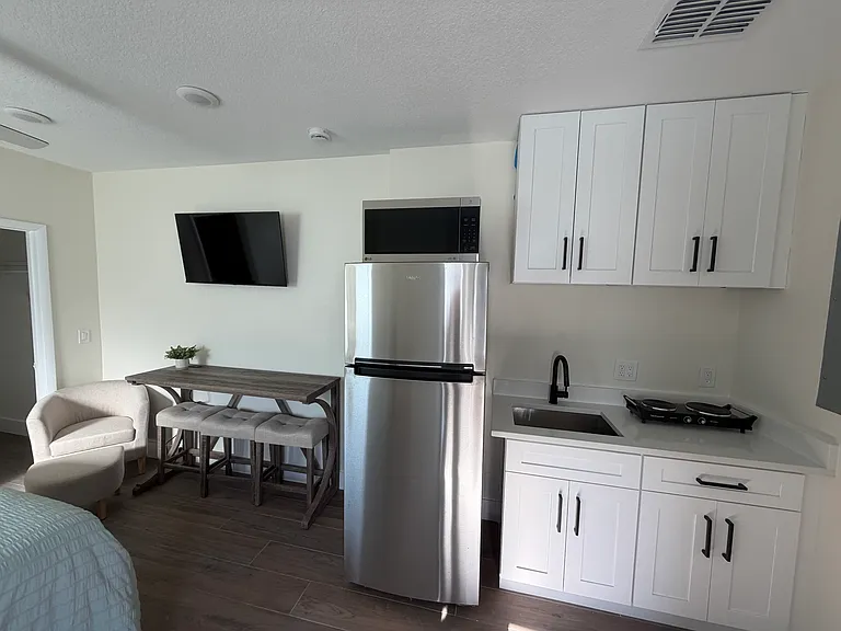 105 147th Ave E #2 — Photo 3