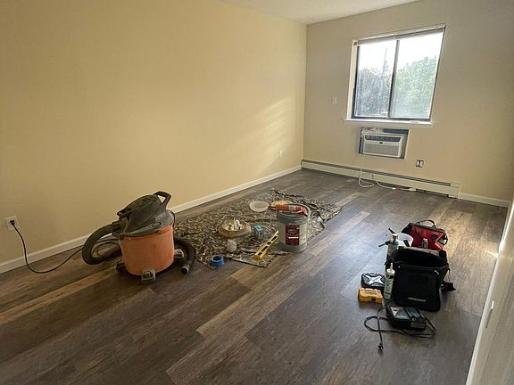 5th image of 7732 Furmanville Ave #2