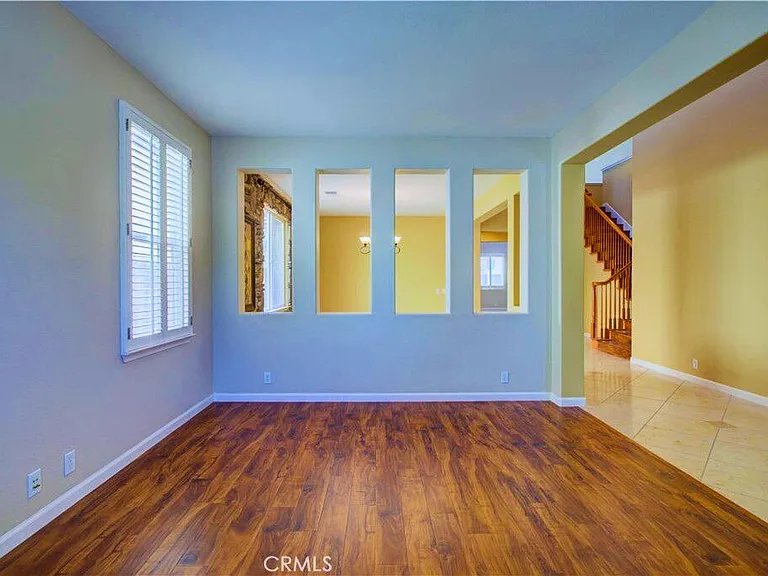 1286 Avignon Dr — Photo 3