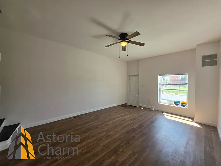 905 N Patterson Park Ave — Photo 4