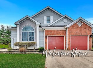 17 Phillip Ct, Monroe Township, NJ 08831