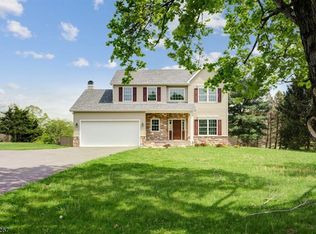 46 Everittstown Rd, Frenchtown, NJ 08825