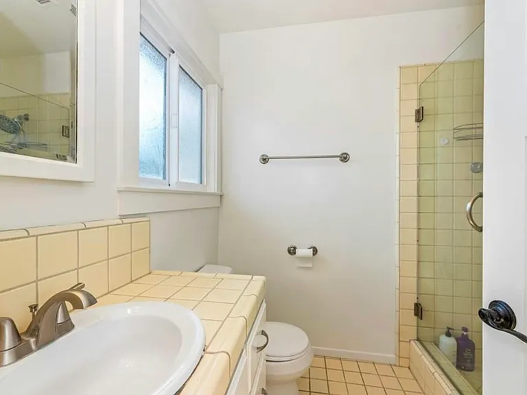 4759 Hackett Ave — Photo 20