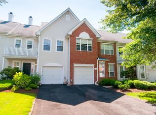 6 Howe Ct #106, Pennington, NJ 08534