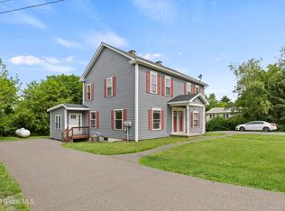 14 Fairview Ave, Nassau, NY 12123