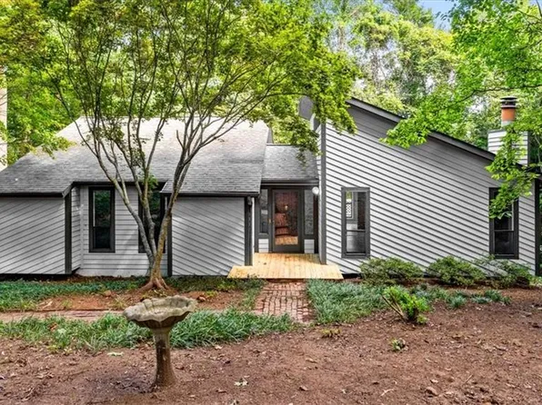 4424 Cooper Cove Rd, Winston Salem, NC 27127