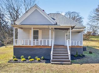 246 Spring St, Commerce, GA 30529