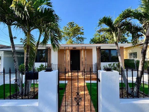 910 SW 9th St, Miami, FL 33130