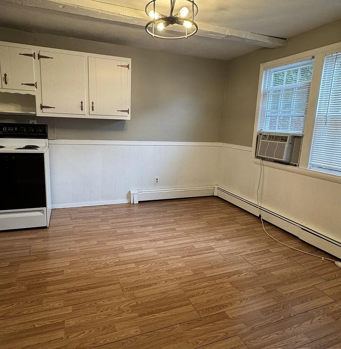 2 bed, 1.0 bath, 1200 sqft, $2,695 — Photo 4