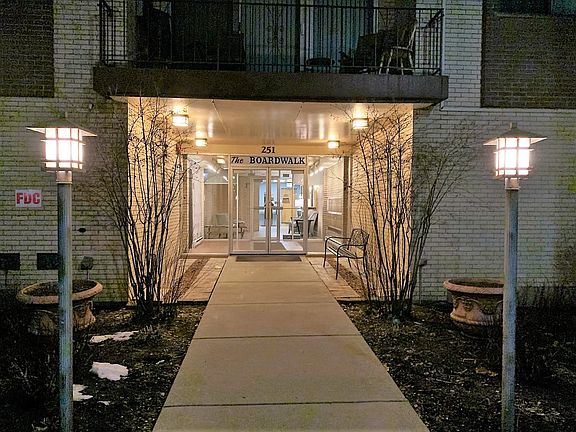 2nd image of 251 Marengo Ave #6BS
