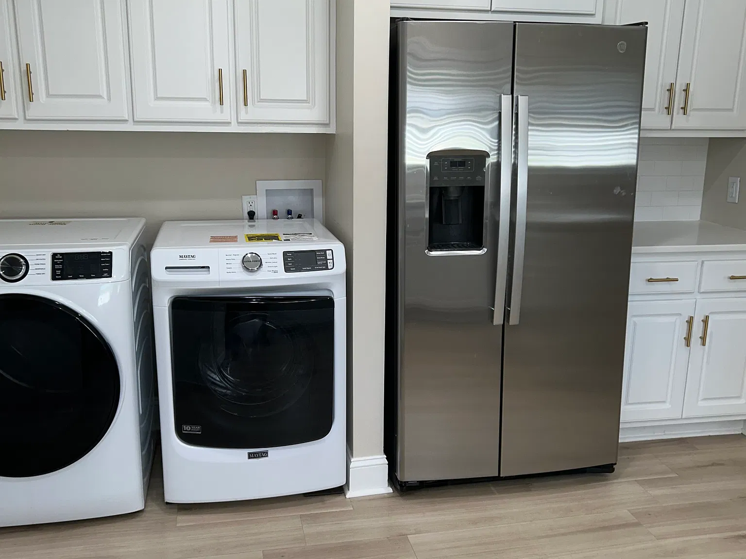 3 bed, 1396 sqft, $1,900 — Photo 3